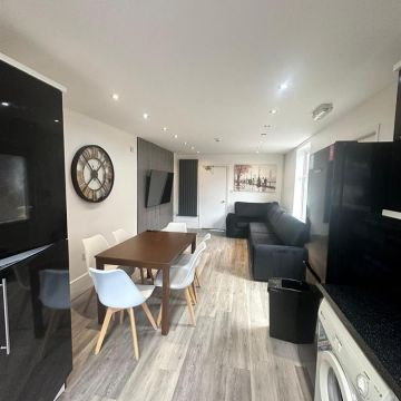 Harlaxton Drive